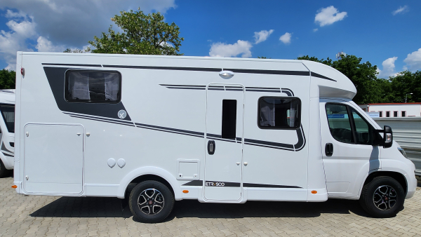 ETRUSCO T 7300 SB lakóautó bérbeadás