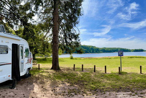 Vízparti kempingek Magyarországon a Tisza-tó környékén